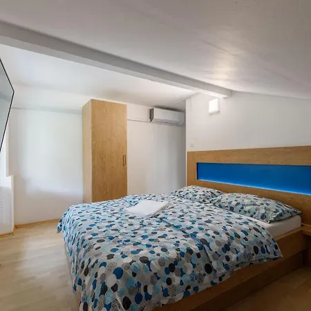 Appartement Rosmarin - Family Friendly, Beachfront *