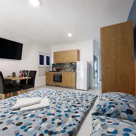 Appartement Rosmarin - Family Friendly, Beachfront *
