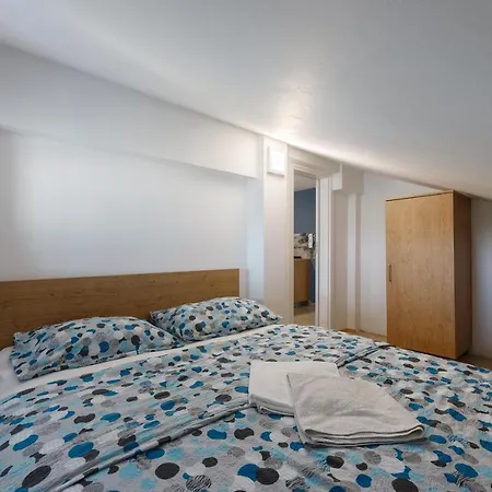 Rosmarin - Family Friendly, Beachfront Appartement *