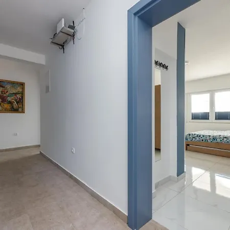 Rosmarin - Family Friendly, Beachfront Appartement