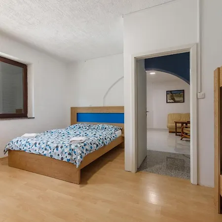 Rosmarin - Family Friendly, Beachfront Pašman