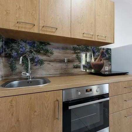 Rosmarin - Family Friendly, Beachfront *
