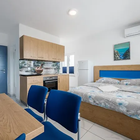 Rosmarin - Family Friendly, Beachfront Appartement *