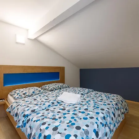 Rosmarin - Family Friendly, Beachfront Appartement *