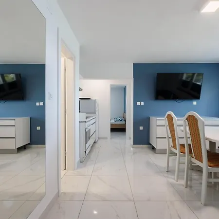 Rosmarin - Family Friendly, Beachfront Appartamento