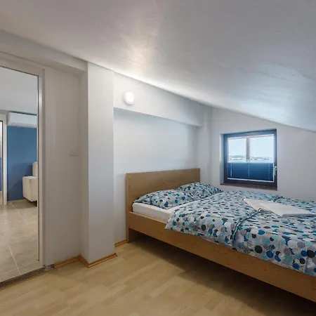 Rosmarin - Family Friendly, Beachfront Appartamento *
