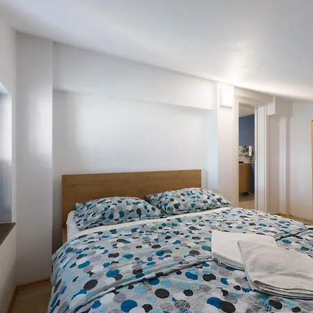 Rosmarin - Family Friendly, Beachfront